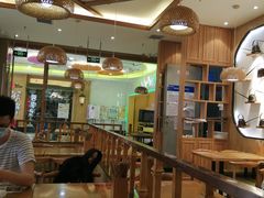 大堂-蓉李记成都名小吃(武汉菱角湖万达店)