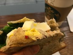 金枪鱼三明治-星巴克(北京南站第二店)