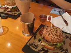 -FAT COW(虹梅路店)