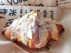 杏仁可颂-光作面包Voila Lumiere(中山店)