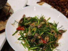 -赶海部落海鲜城(海阳路店)