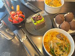 -W COLLECTIVE  DESSERT SHOP