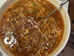 酸辣牛肉羹-泓历皇朝酒店(东亭店)