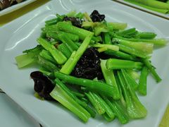 木耳炒水果芹菜-海鲜街菜馆(海珠南路店)