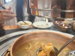 -阿山卓·野生菌火锅·纳西火塘烤肉