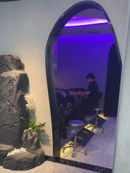 -TOP HAIR SALON