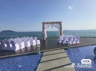 楼顶无边际泳池海边婚礼