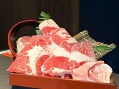 -铭牛烧肉·和牛海鲜自助(高新月牙湖店)
