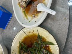 -银峰农庄·特色烧鸡·鲜无花果浸鸡