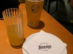 -TASTE ROOM Bar