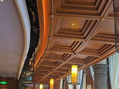 -八府香鸭·啫啫煲(华山路店)