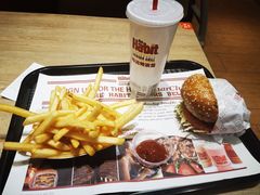 -The Habit Burger Grill 哈比特汉堡(爱琴海店)