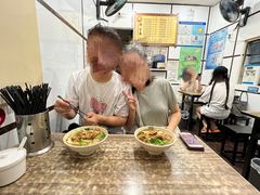麻辣肥肠面-天府面庄(天平路店)