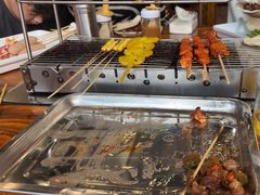 -哈尔滨小酒馆·鲜肉现穿自助烧烤(康新花园店)