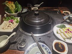 -大匠工房古船木艺术餐厅·猪肚鸡专门店(长白仙岛店)
