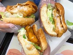 新奥尔良烤鸡腿堡-肯德基(银都广场店)