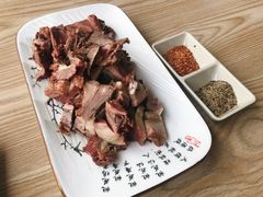 -乔家小院•本地小海鲜•非遗驴肉(万年泉路店)