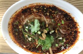 Fatty Intestine and Beef Rice Noodles