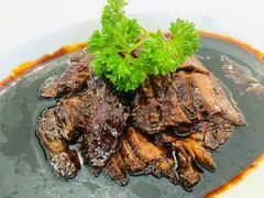 招牌焦糖黑叉烧-维园悦谱·海派家常菜(乌鲁木齐南路店)
