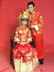 -现代经典婚纱摄影