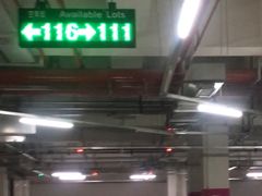 -虹桥天地-停车场