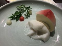 蟠桃杏仁豆腐-味+新京宴·烤鸭·北京菜(创意谷店)