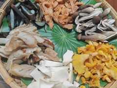 -阿鹏故事云南野生菌火锅(人民路店)