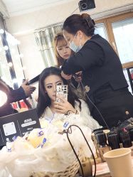 -红馆妆造(中央大街店)