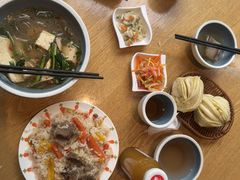 手抓饭-金莹丸子汤清真(朝外SOHO店)