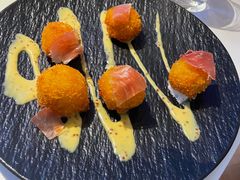 -MONICH牛排融合餐厅(和义大道购物中心店)