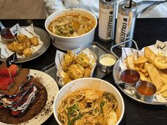 -W COLLECTIVE  DESSERT SHOP