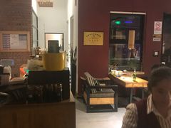 -苹果树下艺术餐厅(宋庄店)