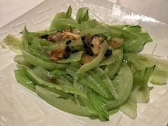 拍蒜葱头淋生菜梗-顺德喜来登酒店·采悦轩