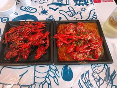 招牌蒜蓉大虾-松哥油焖大虾.小龙虾.黑鸭煲(海岸城店)