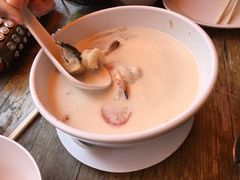 -J Daeng Seafood