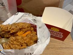 培根鸡腿重磅肉霸堡-肯德基(闵庄路店)