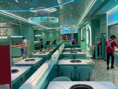 -季季红火锅(柳州城中万达二店)