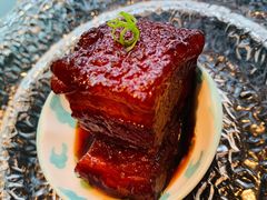 红酒烧玫瑰黑猪肉方-运·中餐厅(成都华尔道夫酒店)