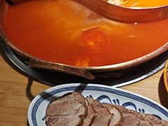 -洱火云南酸菜牛肉火锅(石景山当代商城店)