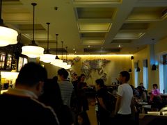 大堂-星巴克臻选(广州沙面店)