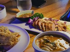 -暹罗酒肆泰餐厅酒吧