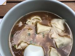 野荠菜鲜肉馄饨-南小馆(迪士尼小镇店)