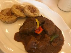 煮牛肉-中央咖啡馆