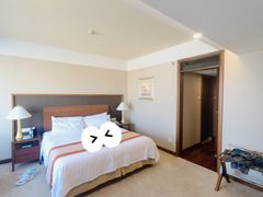 -汕尾巴黎半岛酒店