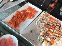 -彩虹云霄酒店76&78层国际自助餐
