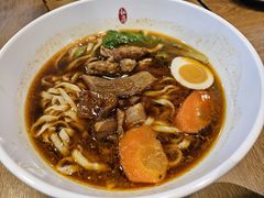 半筋半肉面-康師傅私房牛肉面(浦机三店)