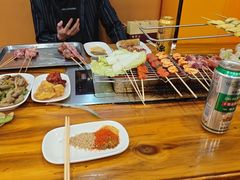 -哈尔滨小酒馆·鲜肉现穿自助烧烤(康新花园店)