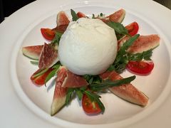 -鲜璟台·地标景观餐厅(上海中心店)