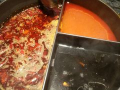 小嫩牛专利T型锅（一锅三吃）-热火朝天鲜切牛肉火锅(南强街巷店)