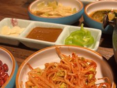 -明洞阿姨·韩式酱蟹烤肉·创意料理(三元桥店)